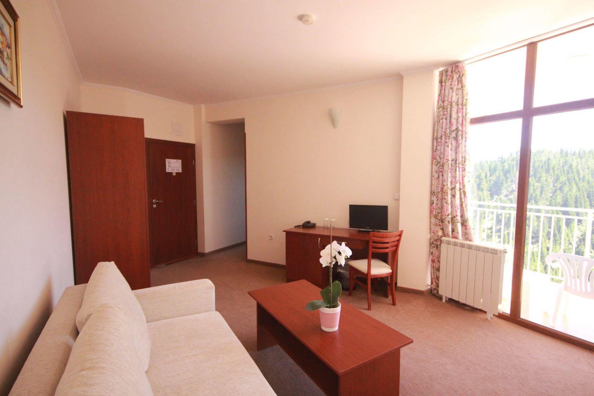 Dafovska Hotel Pamporovo Dış mekan fotoğraf